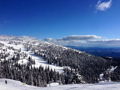 Big white resort, blue bird day